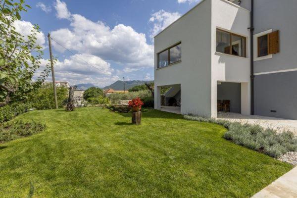 Villa Grey Stone Gata Esterno foto